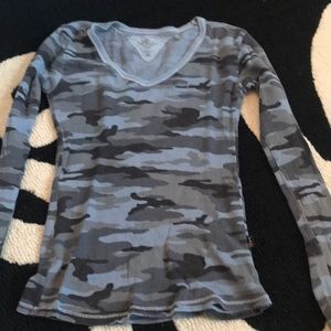 Long sleeve T2Love tee.